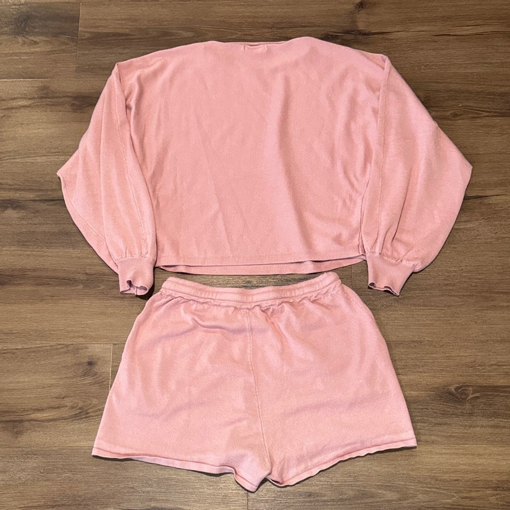 Women's Pink Long Sleeve & Shirts Lounge Wear Set. Size Small - Picture 4 of 5